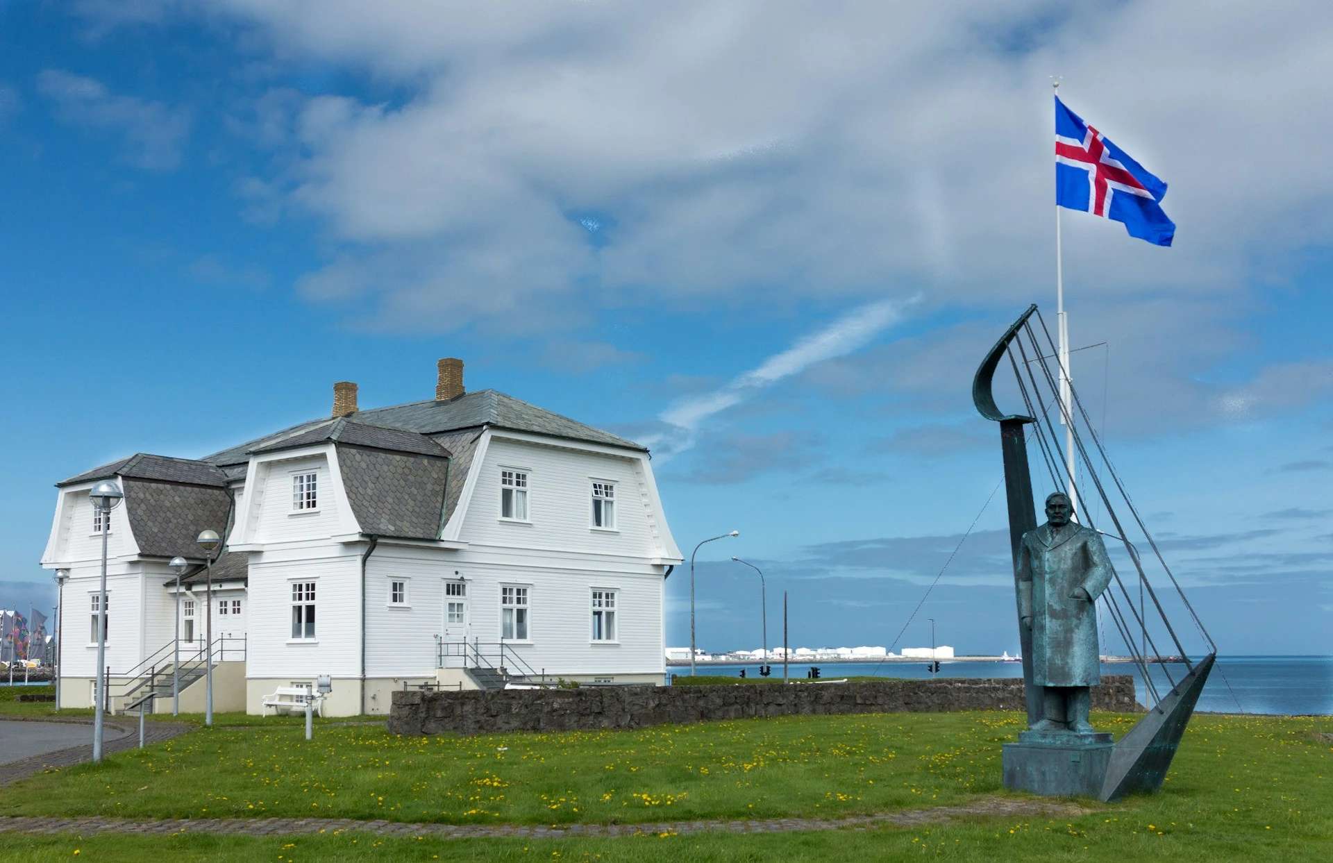 How to Get Icelandic Citizenship