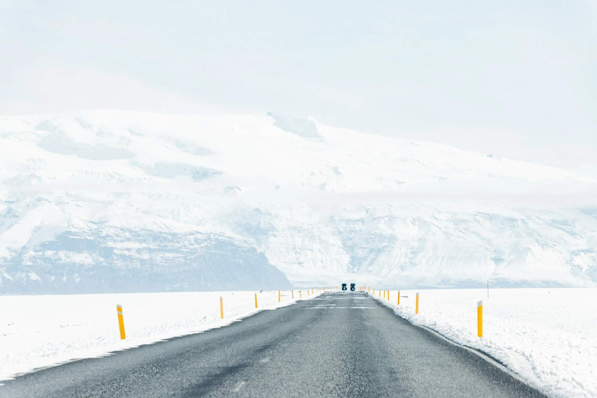 Winter driving in Iceland