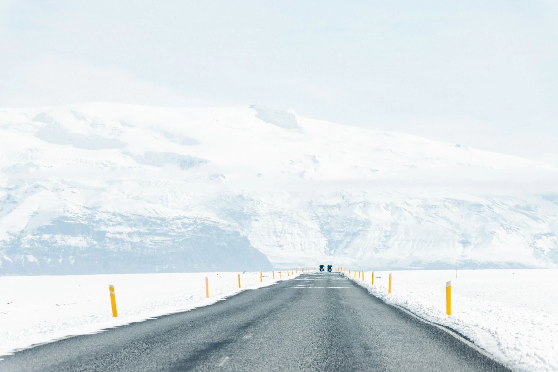 Winter driving in Iceland